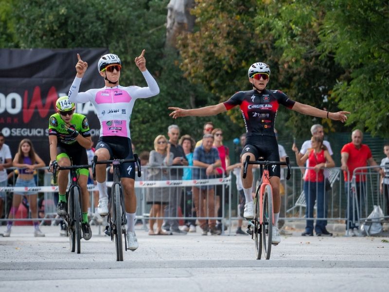 TEAM CINGOLANI SPECIALIZED: Tommaso Cingolani inarrestabile, gold medal e leadership nel Giro d’Italia Ciclocross – CX 2023!