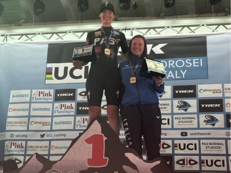 TEAM CINGOLANI SPECIALIZED: Oro per Debora Piana e Chiara Ciuffini allo stage World Cup Gravel 2024 e bronzo per Anna Oberparleiter!