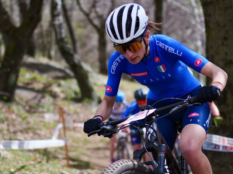 TEAM CINGOLANI SPECIALIZED: Un weekend in maglia azzurra per Myrtò Mangiaterra!